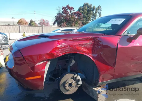 2022 Dodge Challenger Sxt z USA, uszkodzony, nr VIN 2C3CDZAG6NH185308